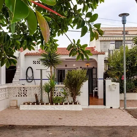 Location Vacances Torrevieja 度假居 *